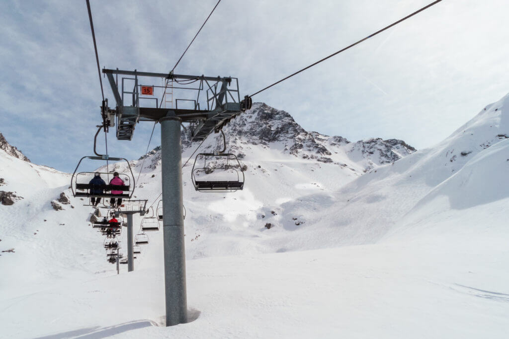 Compare ski transfers to Les Arcs