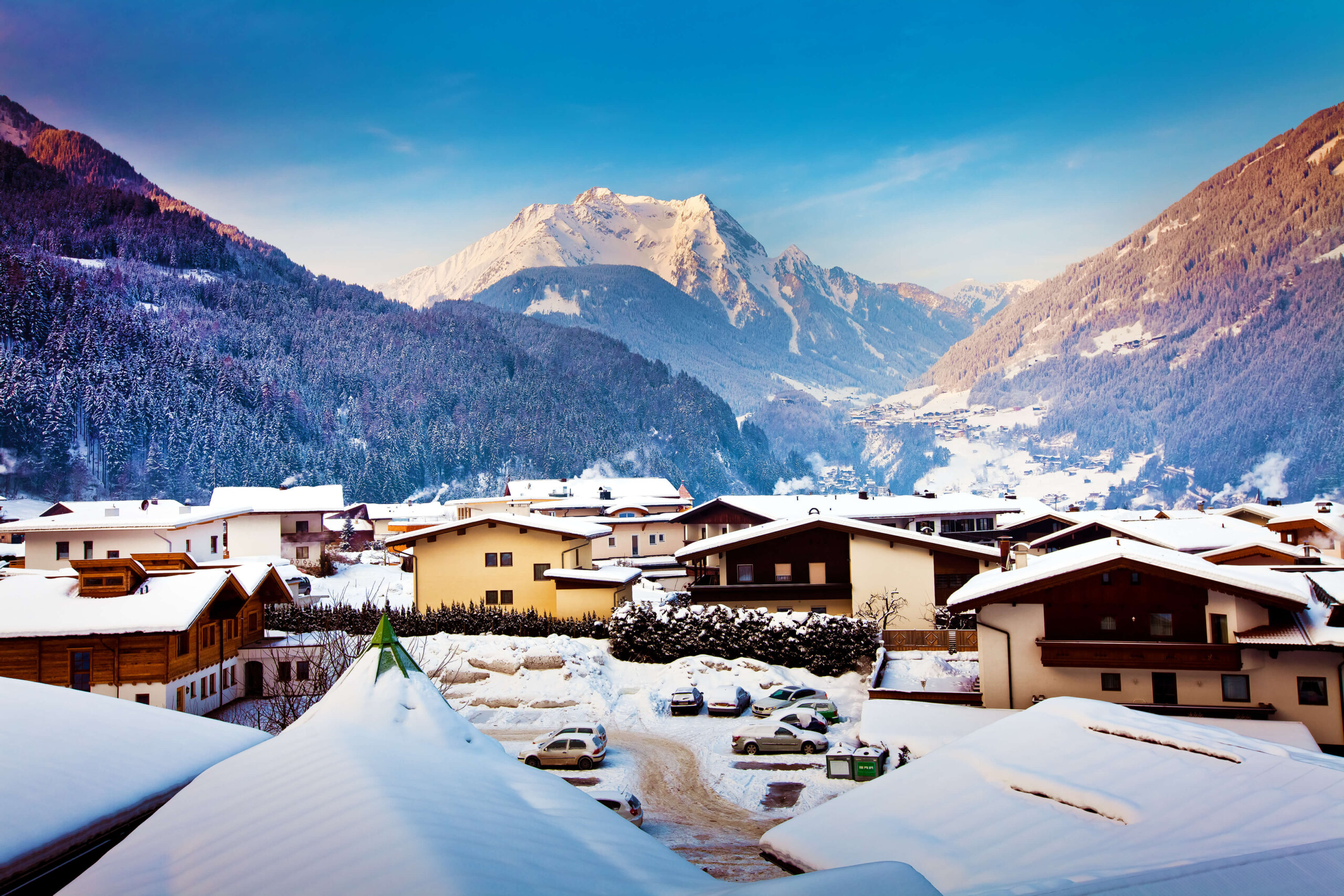 Image for Ski Transfers Mayrhofen & Resort Guide