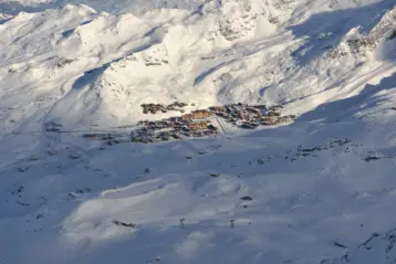 SKIING IN SPRING